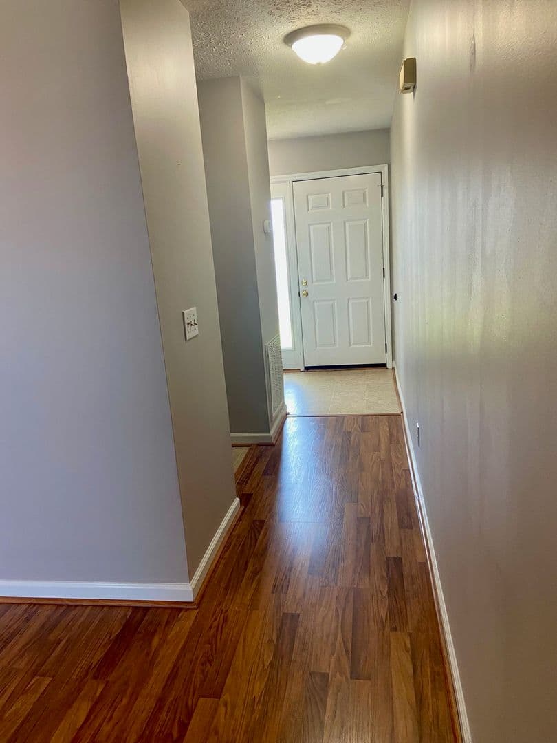 Dickson Condo: 219 Village Circle W.