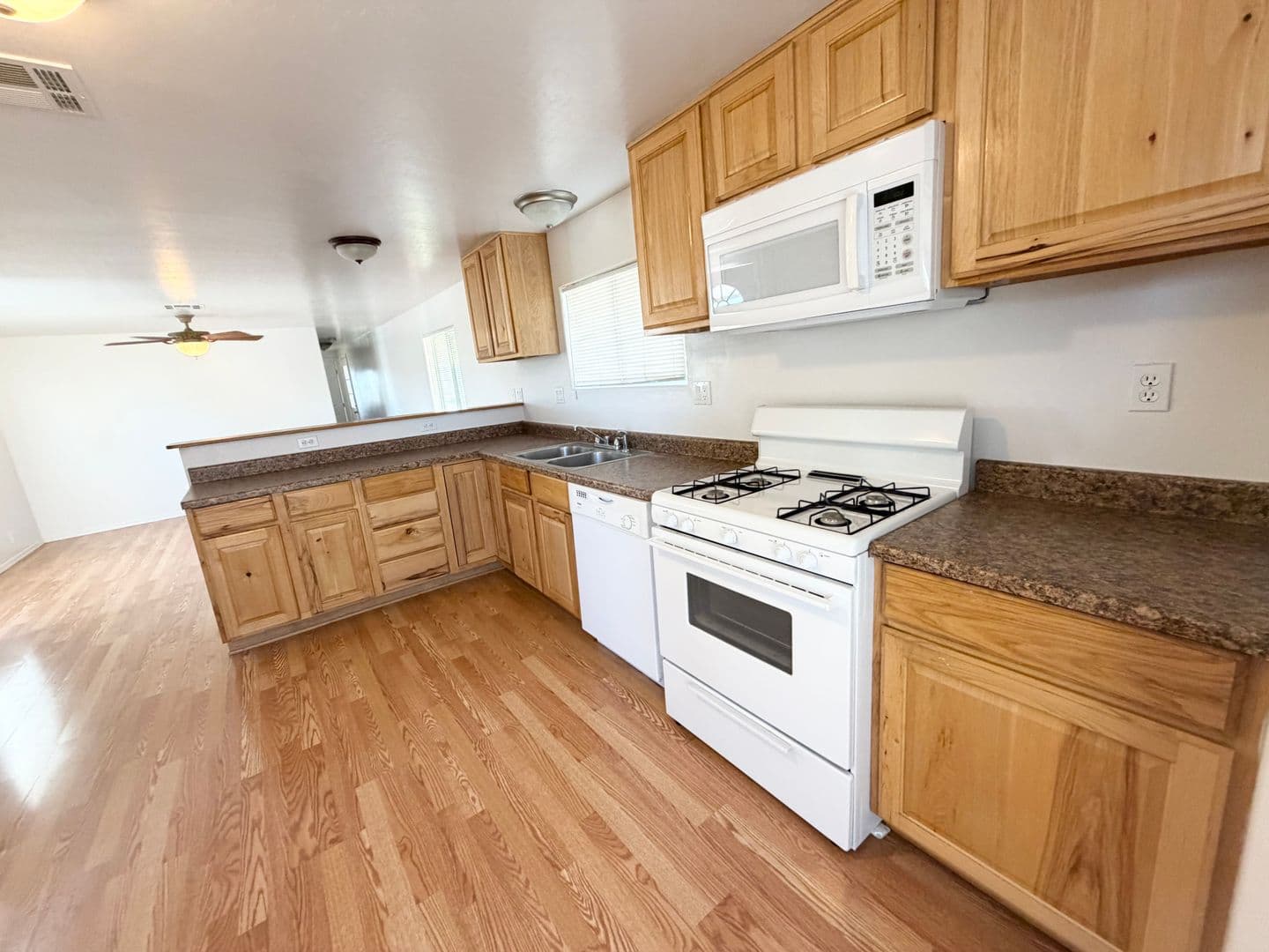 Chino Valley House: 1290 Prairiegrass Rd