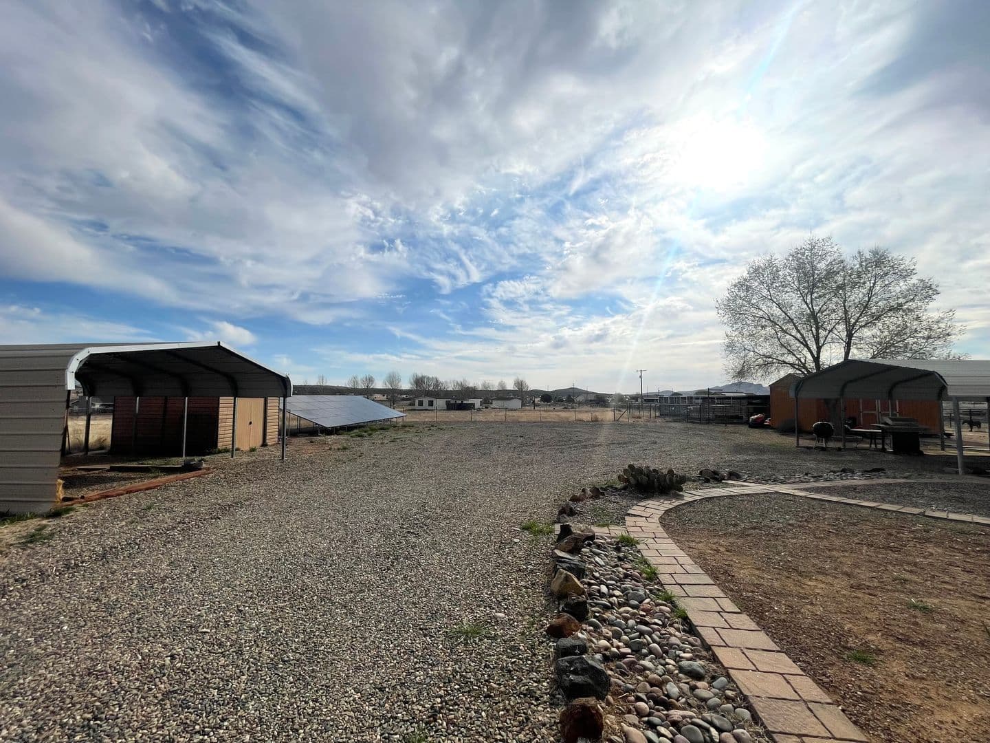 Paulden House: 22355 N Docs Rd