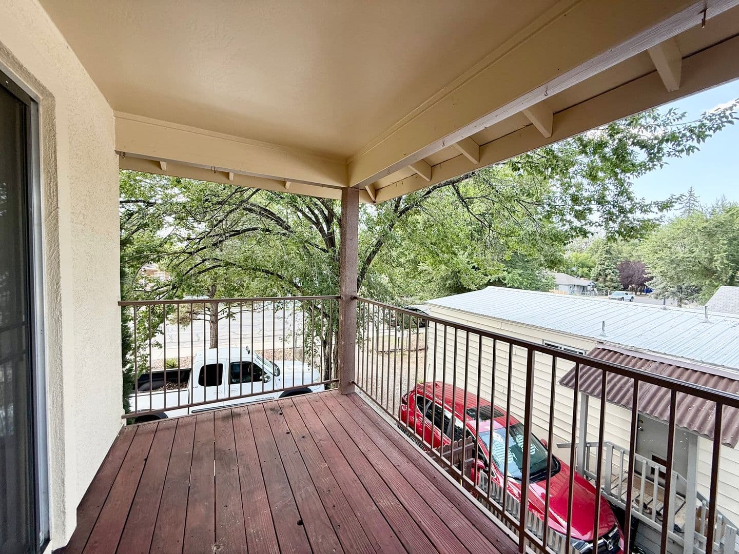 Prescott Apartment: 707 Lincoln Avenue