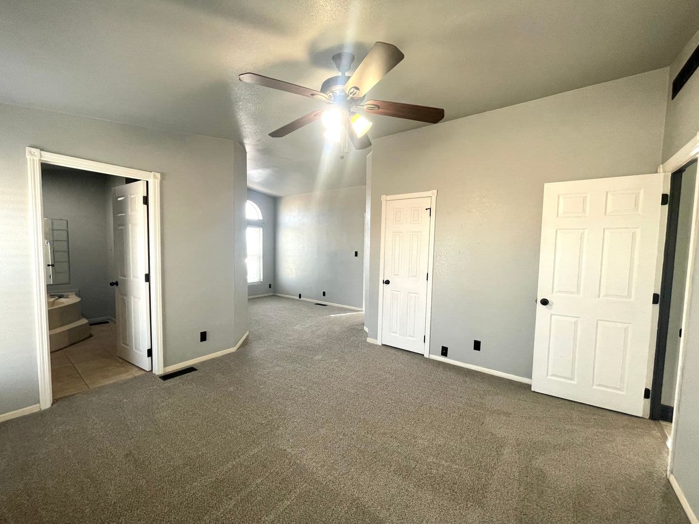 Paulden House: 22355 N Docs Rd