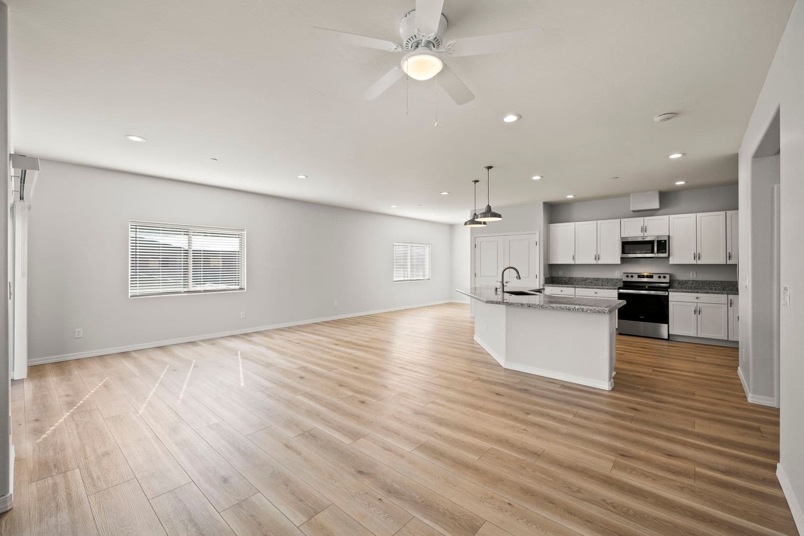 Prescott Apartment: 1257 White Spar Rd