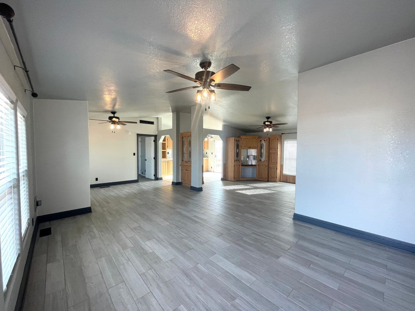 Paulden House: 22355 N Docs Rd