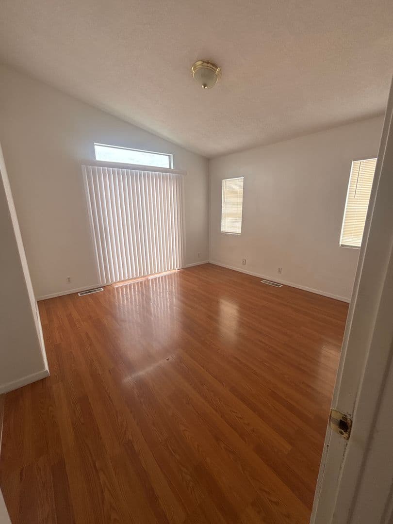 Rio Rancho House: 4729 Chesapeake Place NE