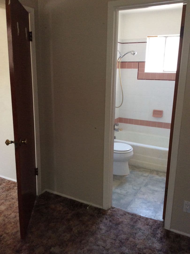 ALBUQUERQUE Apartment: 427 STANFORD DR SE