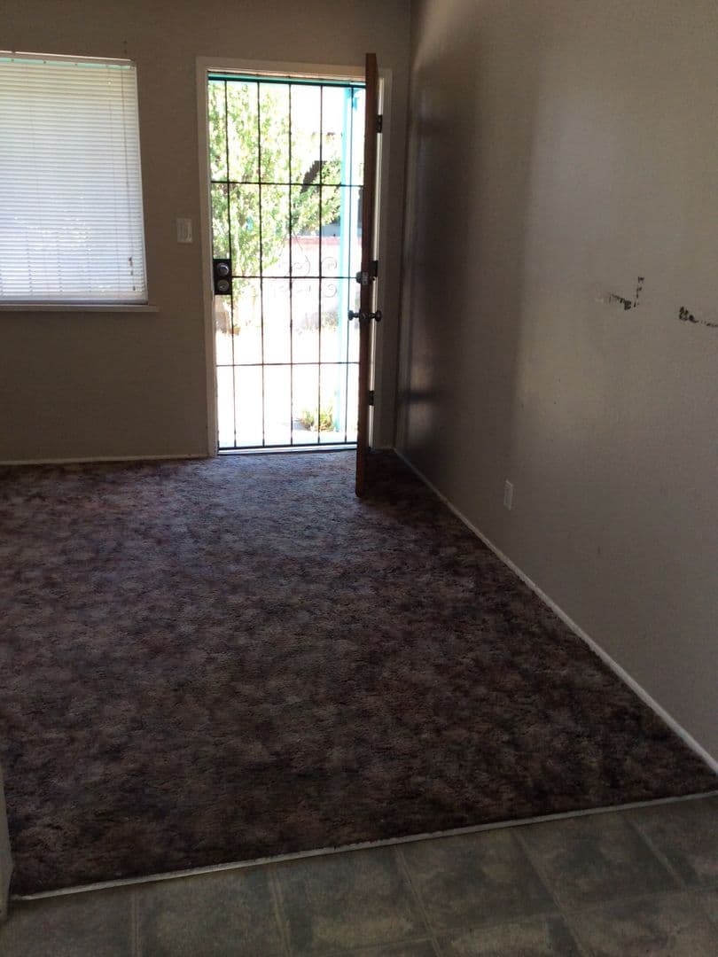ALBUQUERQUE Apartment: 427 STANFORD DR SE