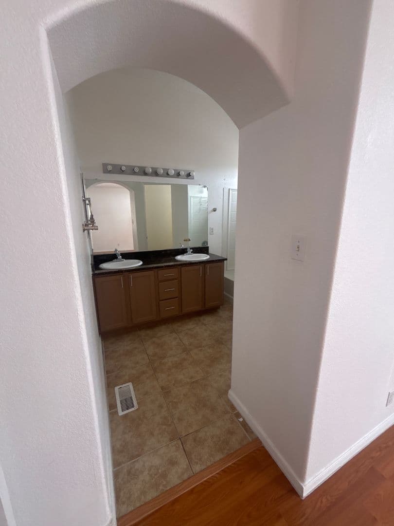 Rio Rancho House: 4729 Chesapeake Place NE