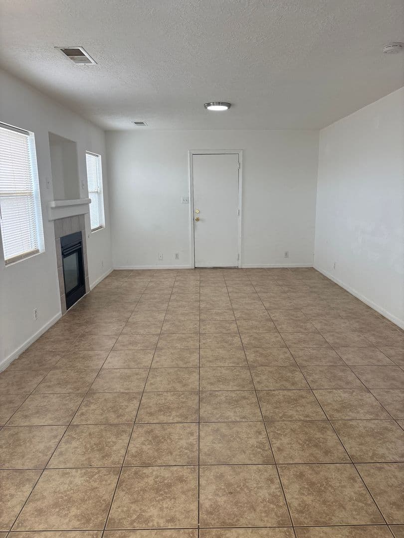 Rio Rancho House: 4729 Chesapeake Place NE