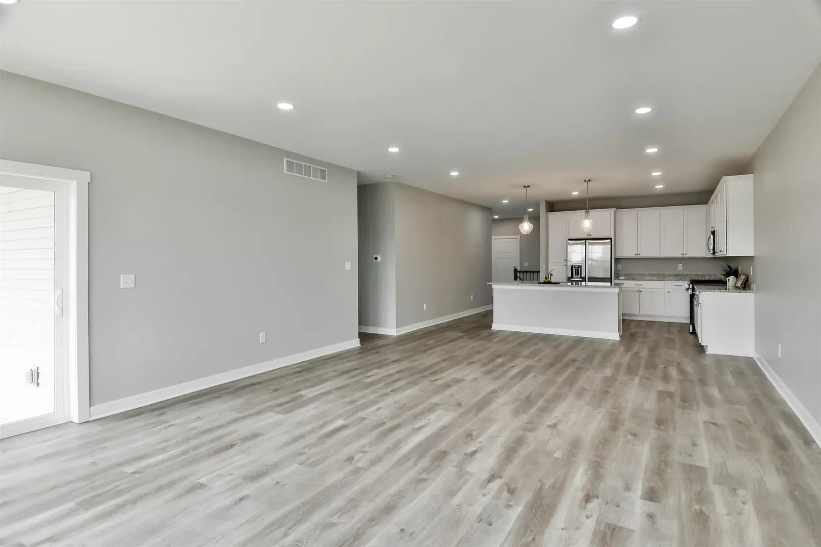 Roscoe Apartment: 4711 Prairie Rose Drive