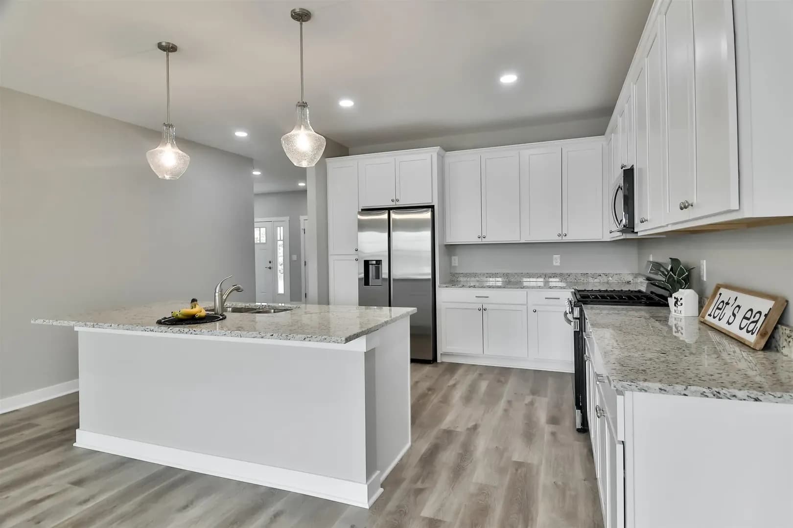 Roscoe Apartment: 4711 Prairie Rose Drive
