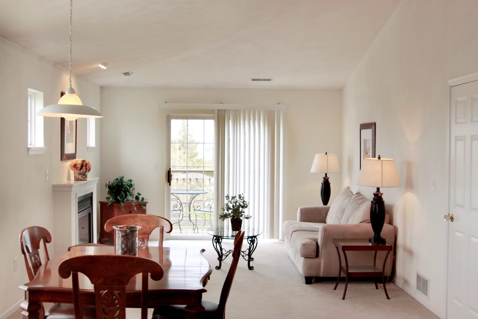 Roscoe Apartment: 4711 Prairie Rose Drive