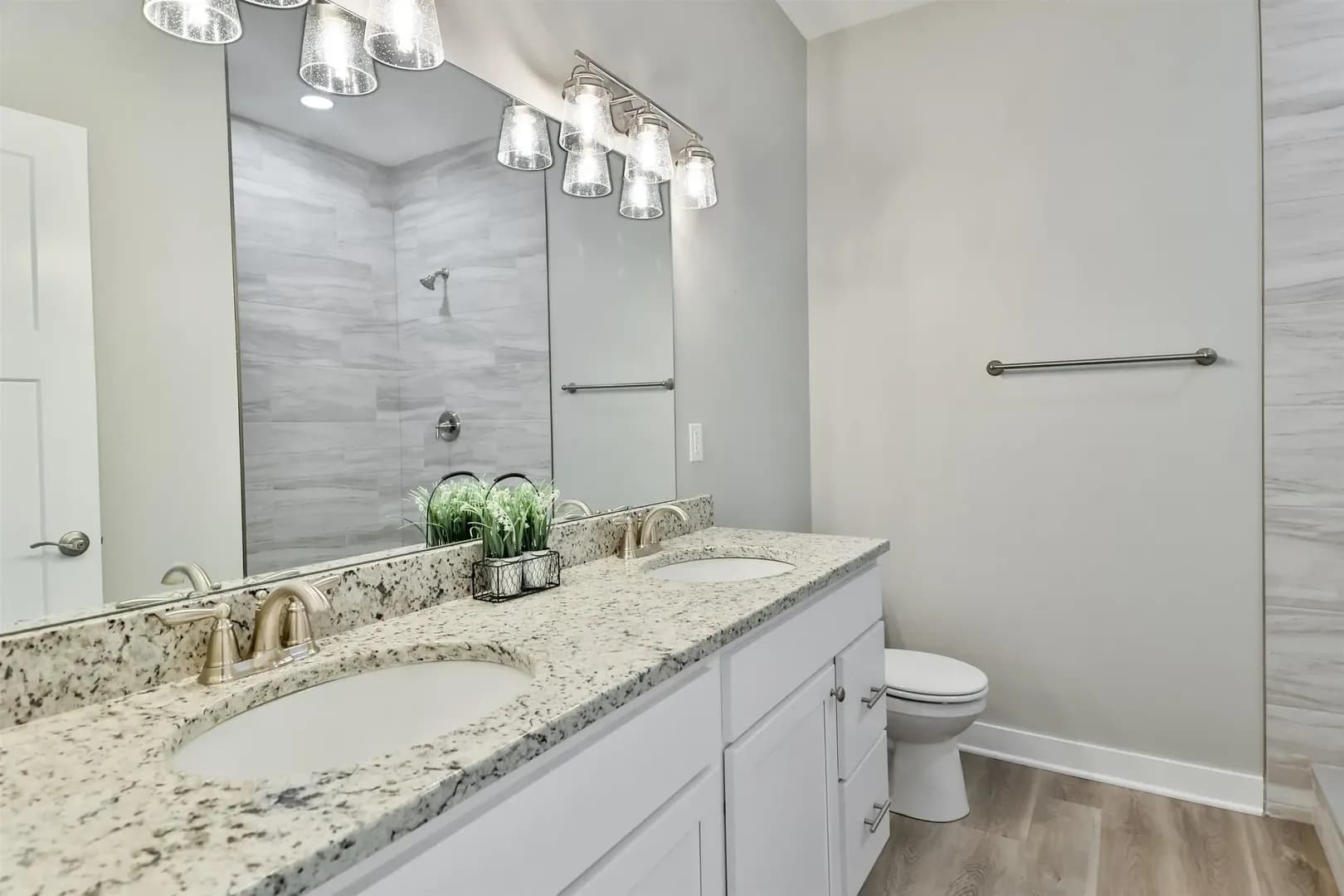Roscoe Apartment: 4711 Prairie Rose Drive