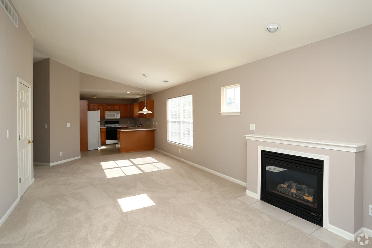 Roscoe Apartment: 4711 Prairie Rose Drive