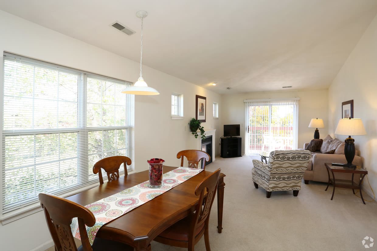 Roscoe Apartment: 4711 Prairie Rose Drive