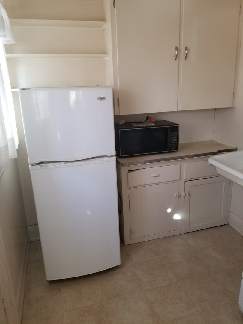 Sterling Apartment: 205 Lincoln St