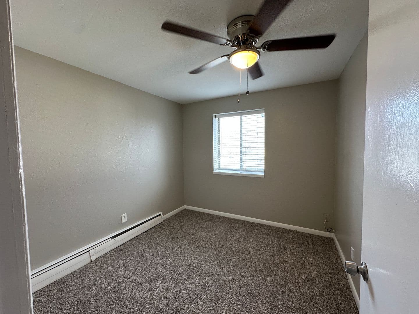 Sterling Apartment: 631 N 3rd St