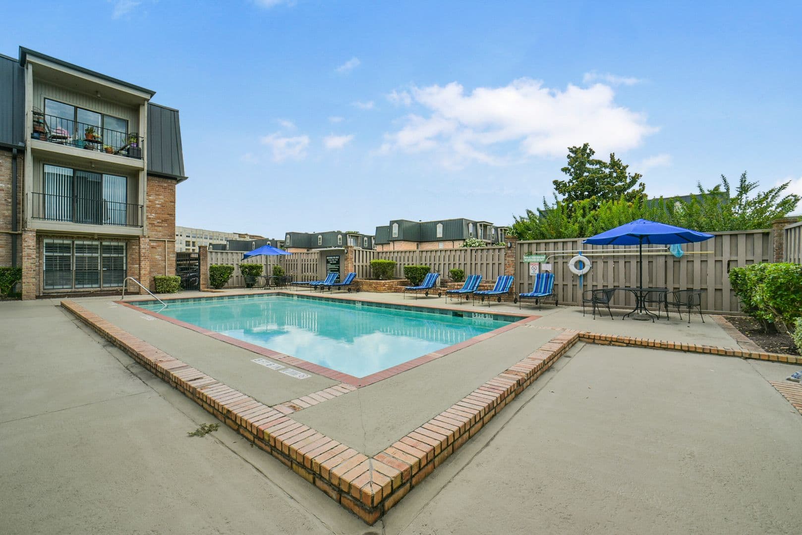Houston Condo: 2400 N. Braeswood Blvd., Unit 213
