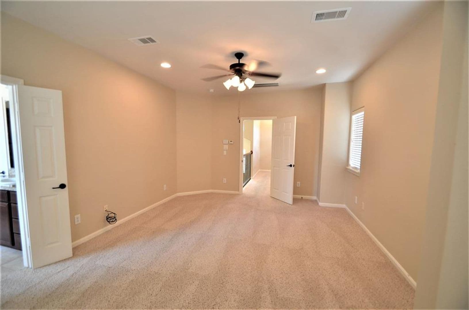 Houston Apartment: 1117 Saint Agnes Street