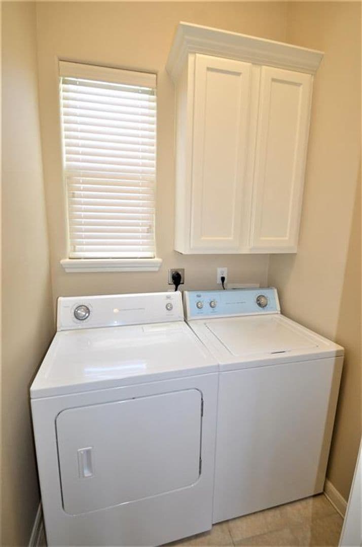 Houston Apartment: 1117 Saint Agnes Street