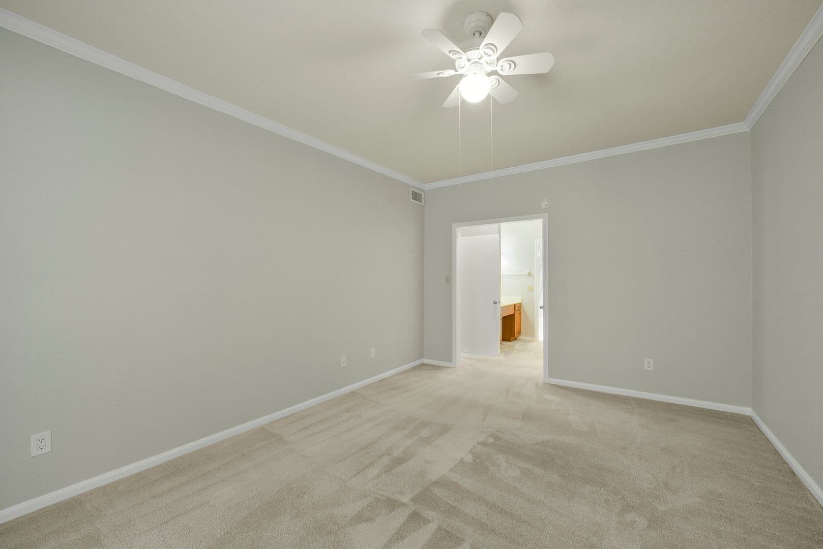 Houston Condo: 2400 N. Braeswood Blvd., Unit 213