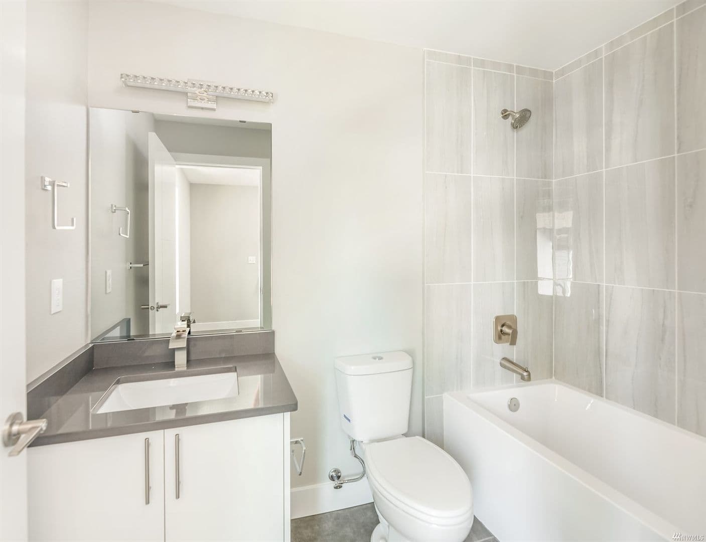 Marysville Apartment: 4779 100th St NE