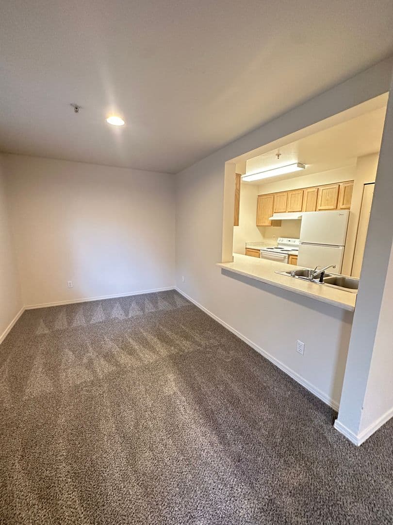 Granite Falls Apartment: 10110 Mountain Loop Highway