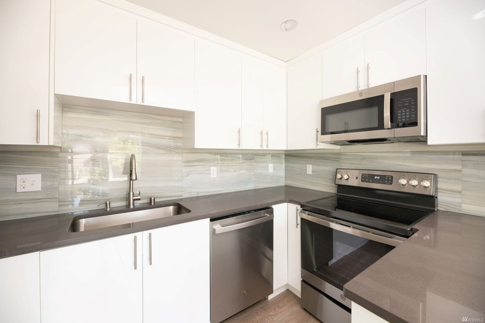 Marysville Apartment: 4779 100th St NE