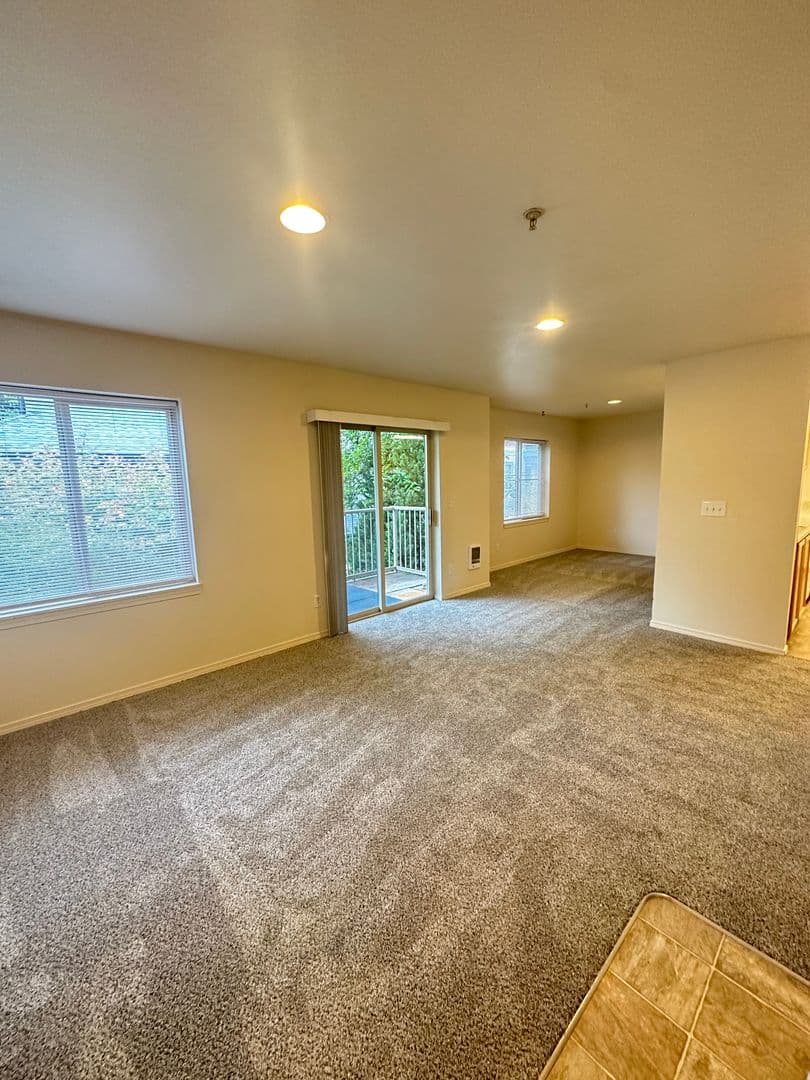 Granite Falls Apartment: 10110 Mountain Loop Highway
