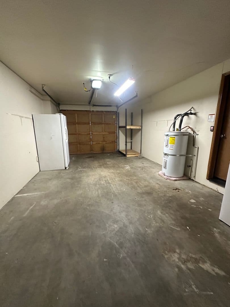 Freeland Apartment: Daymar Place