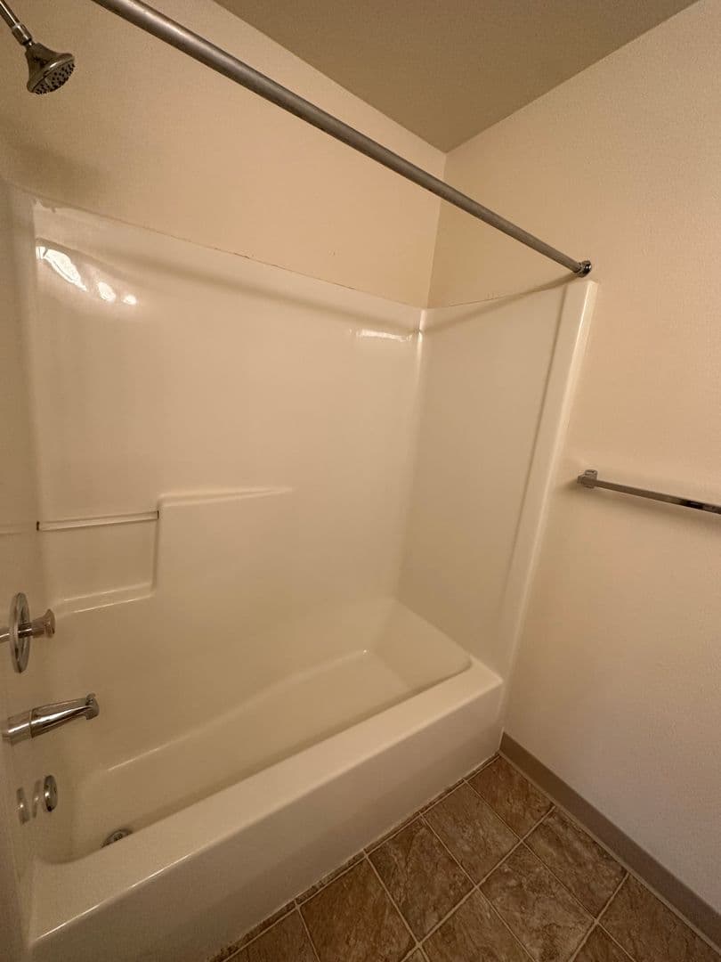 Granite Falls Apartment: 10110 Mountain Loop Highway