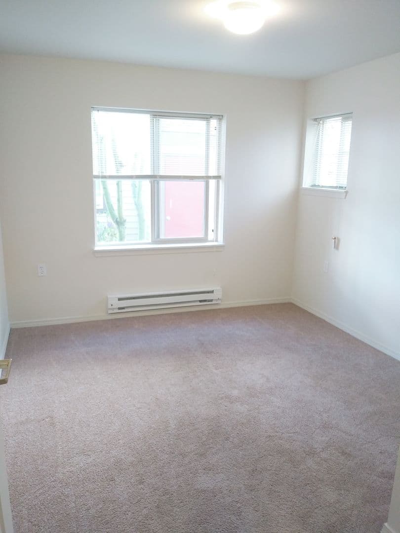 Granite Falls Apartment: 10110 Mountain Loop Highway