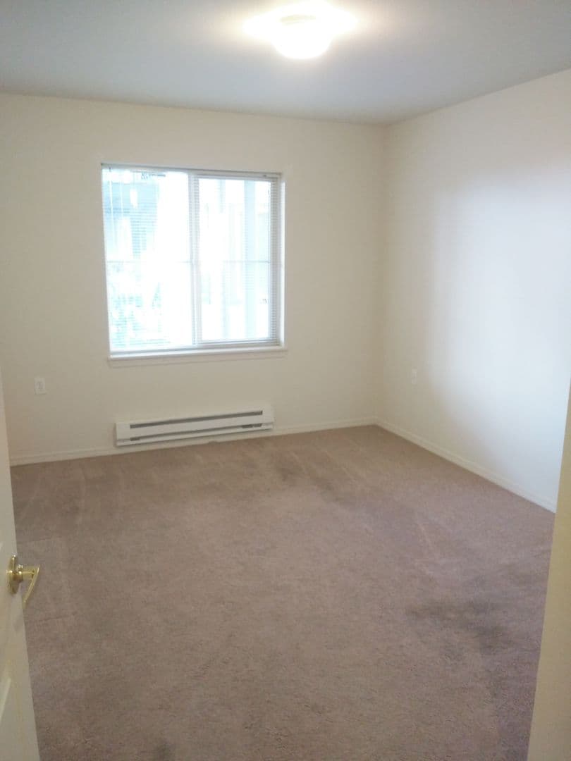 Granite Falls Apartment: 10110 Mountain Loop Highway