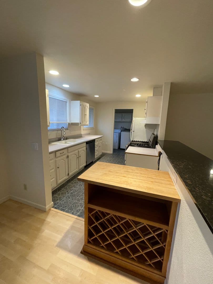Marysville House: 5409 80th St NE