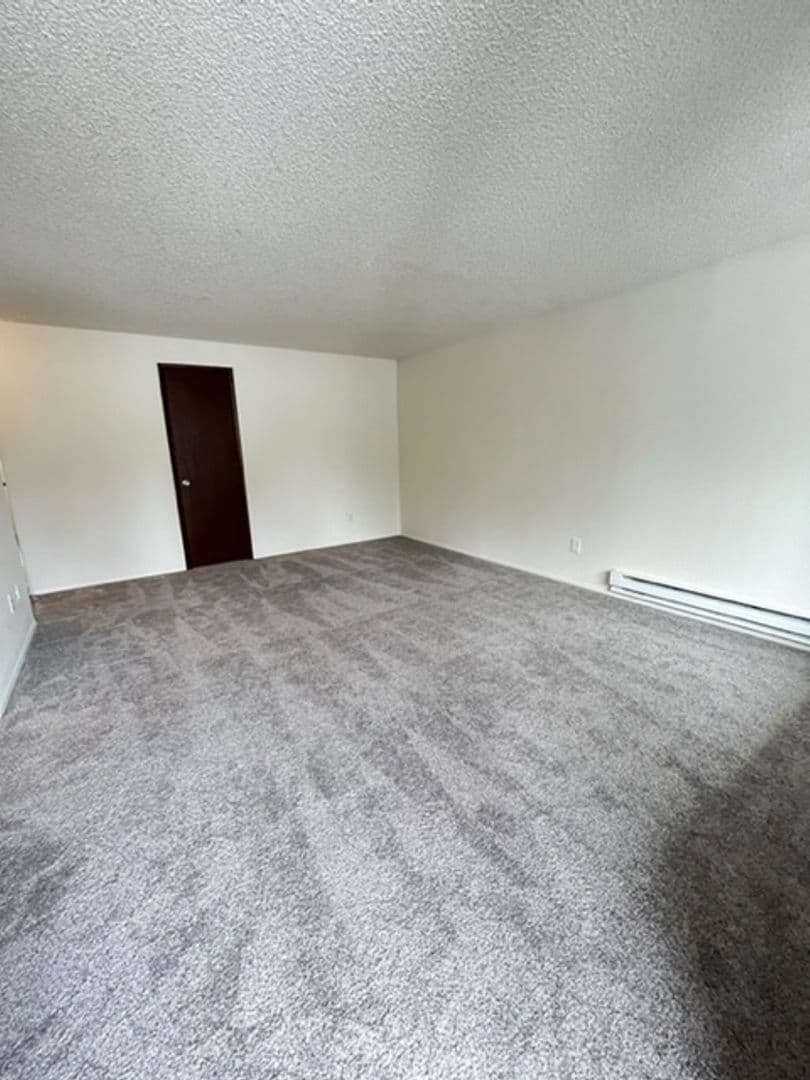 Everett Apartment: 500 75th St. SE