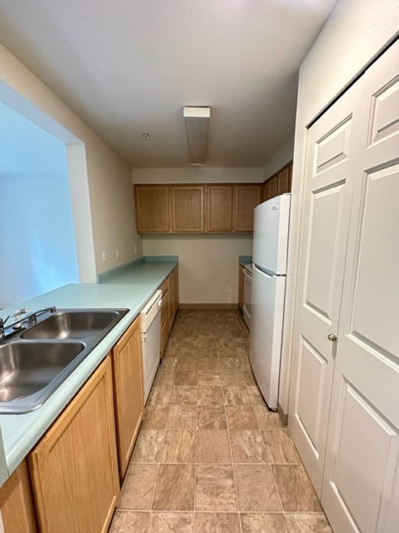 Granite Falls Apartment: 10110 Mountain Loop Highway