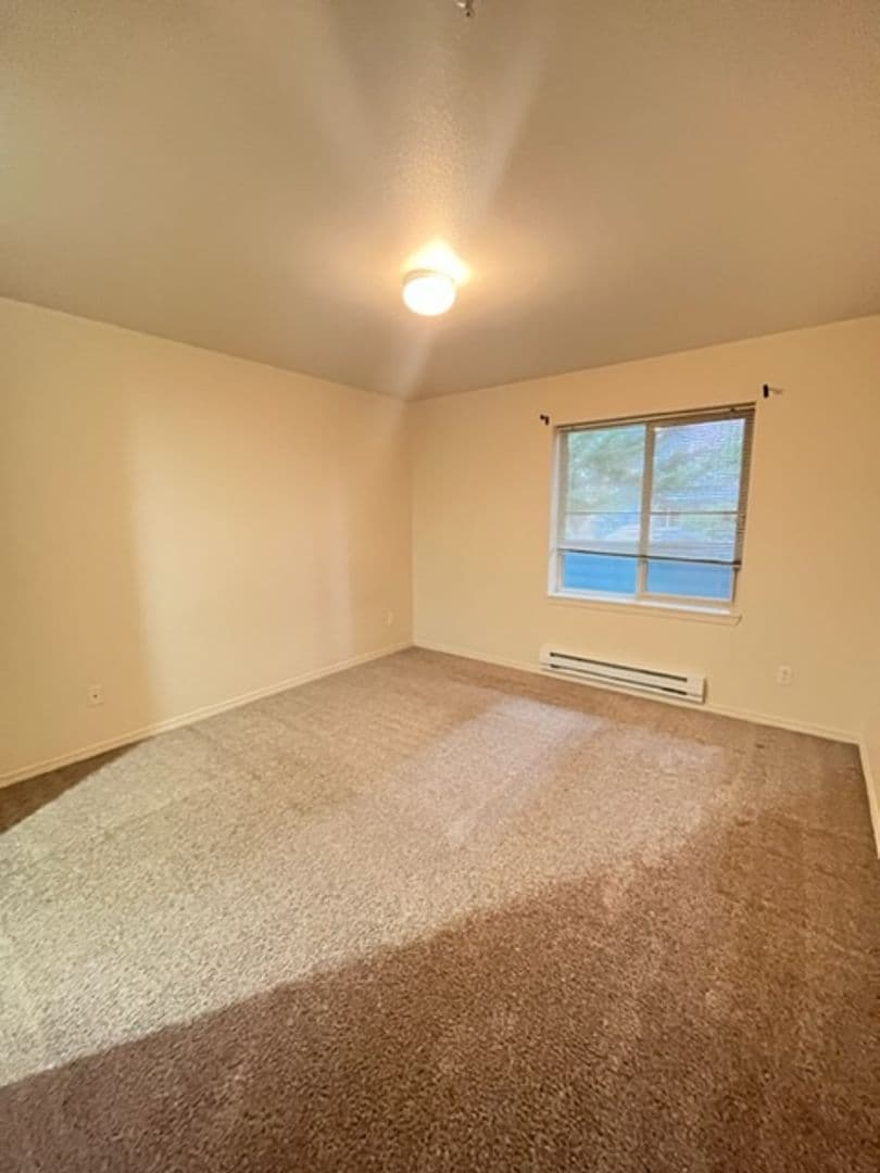 Granite Falls Apartment: 10110 Mountain Loop Highway