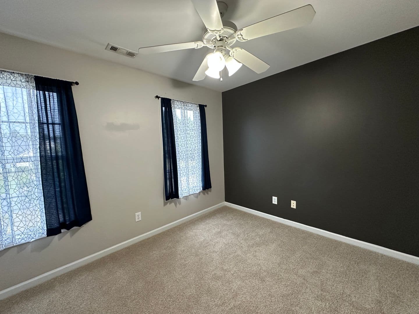 Hope Mills House: 3679 Pioneer Dr