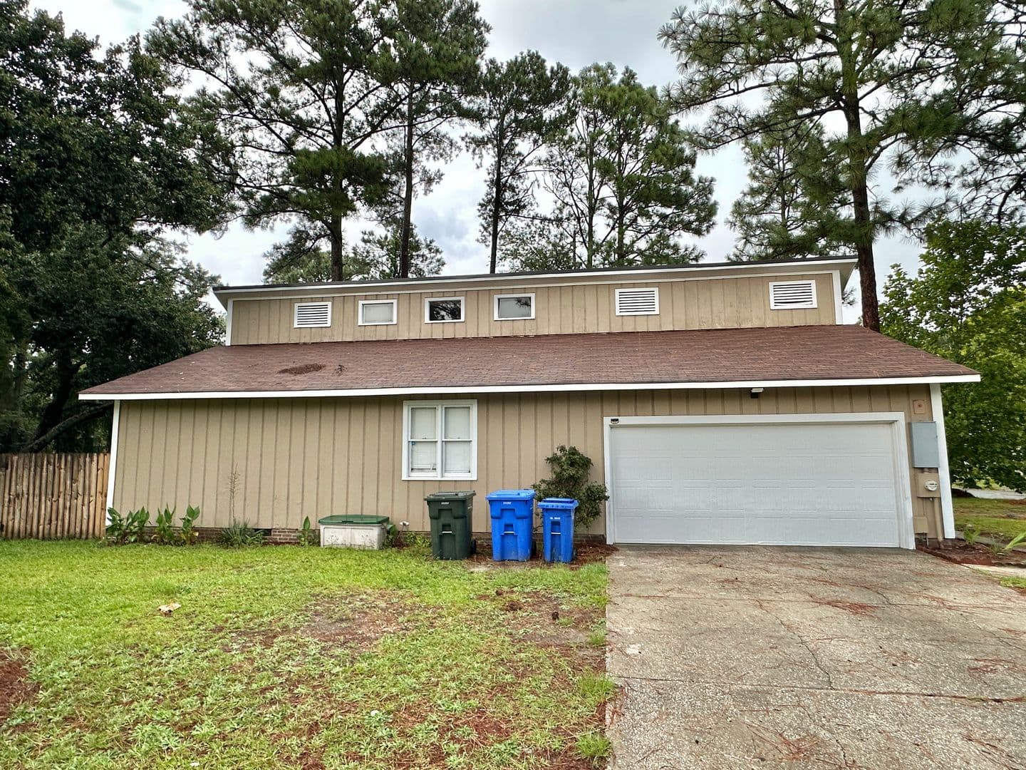 Fayetteville House: 6935 Brockwood St