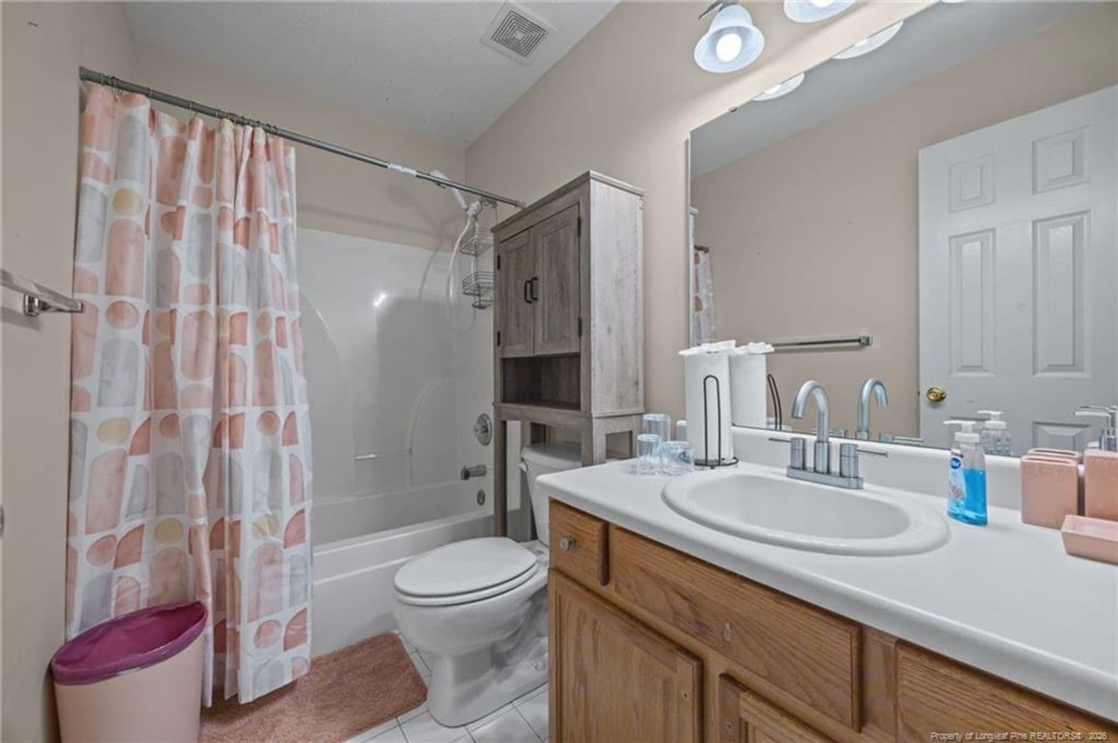 Fayetteville House: 3805 Sunchase Dr