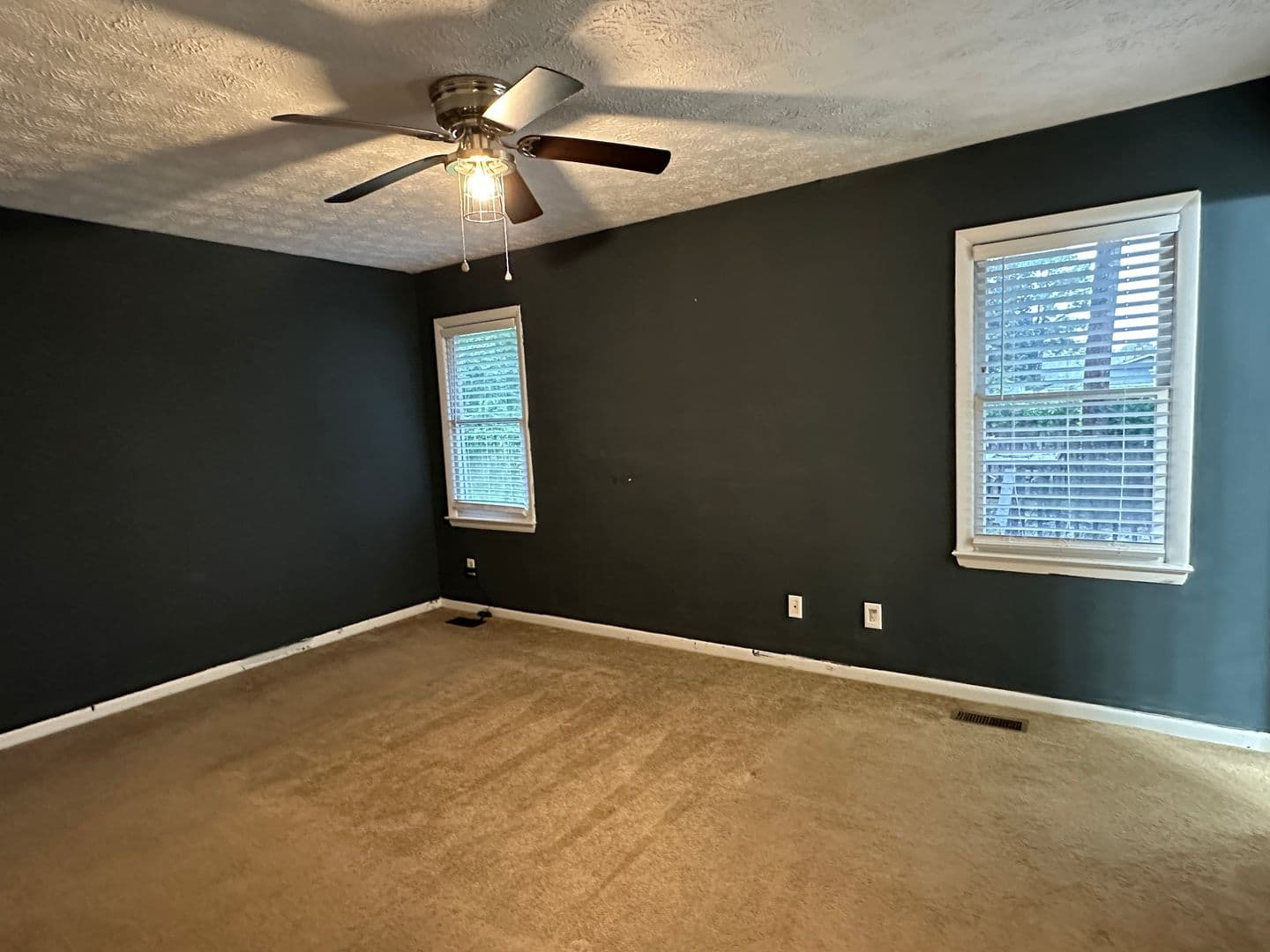 Fayetteville House: 6935 Brockwood St