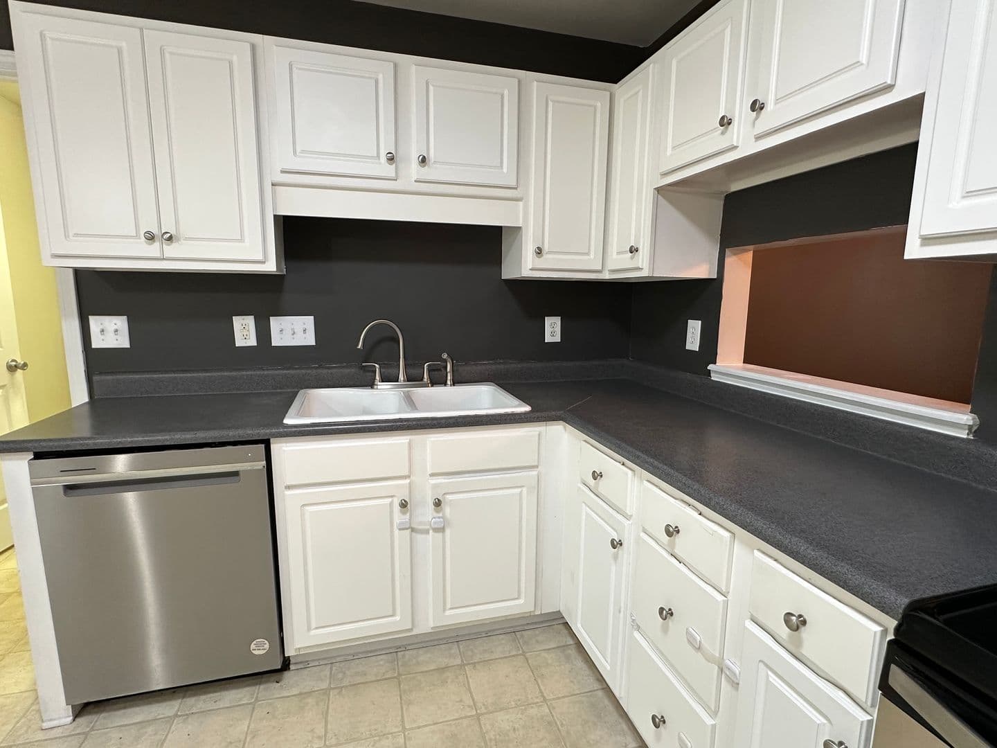 Hope Mills House: 3679 Pioneer Dr