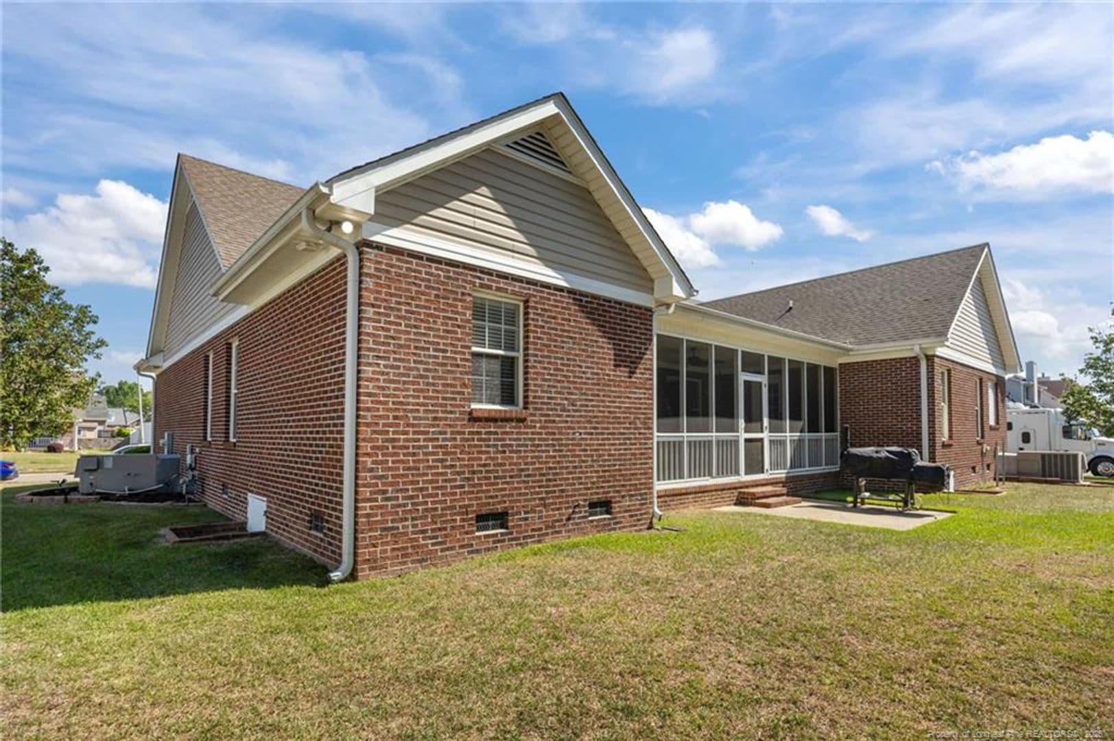 Fayetteville House: 3805 Sunchase Dr