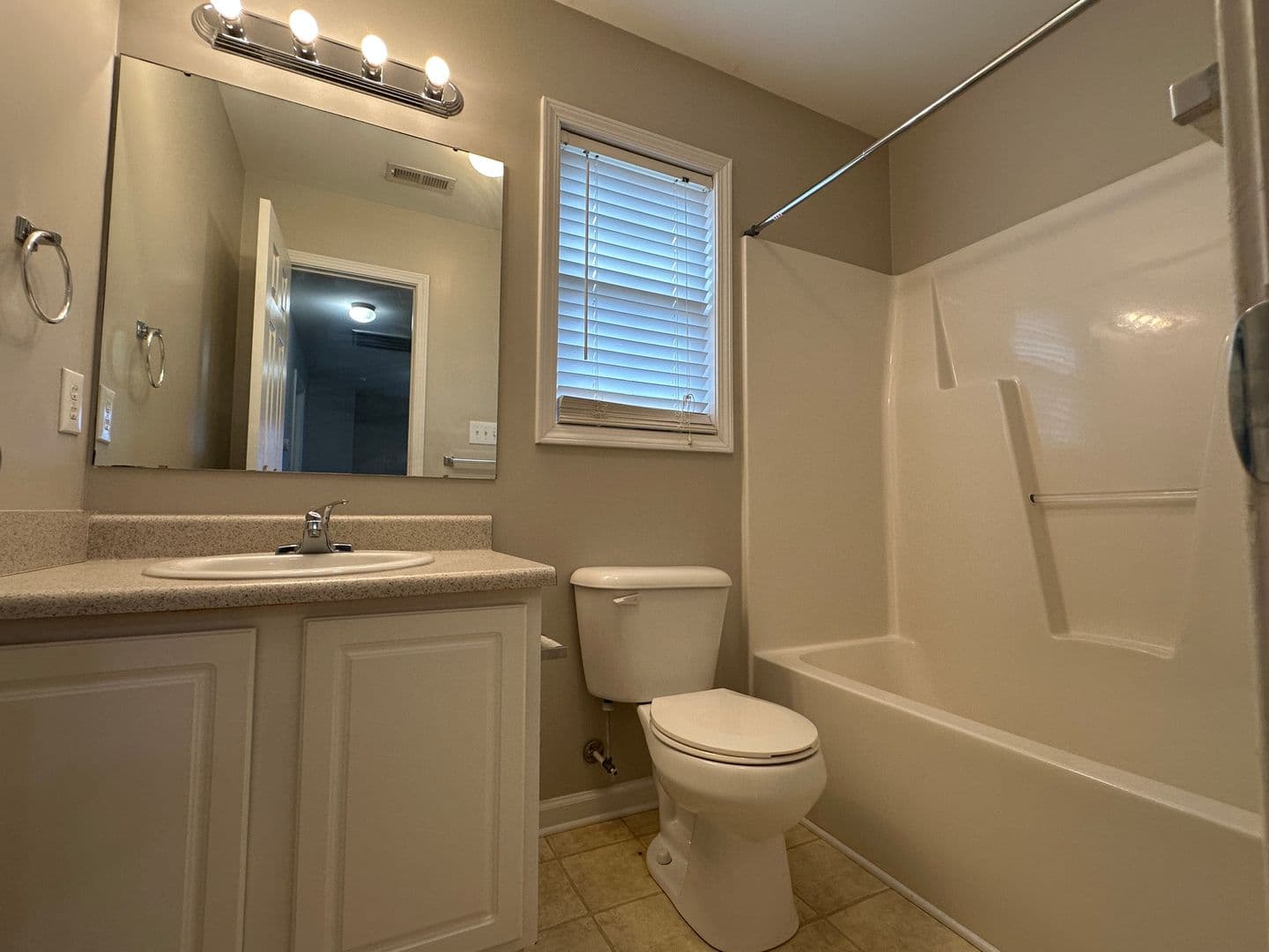 Hope Mills House: 3679 Pioneer Dr