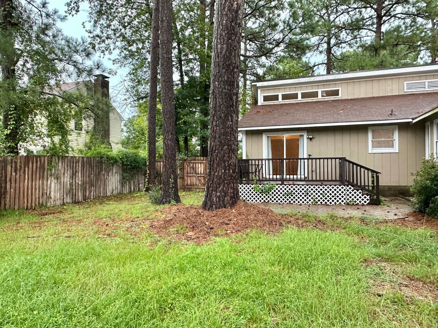 Fayetteville House: 6935 Brockwood St