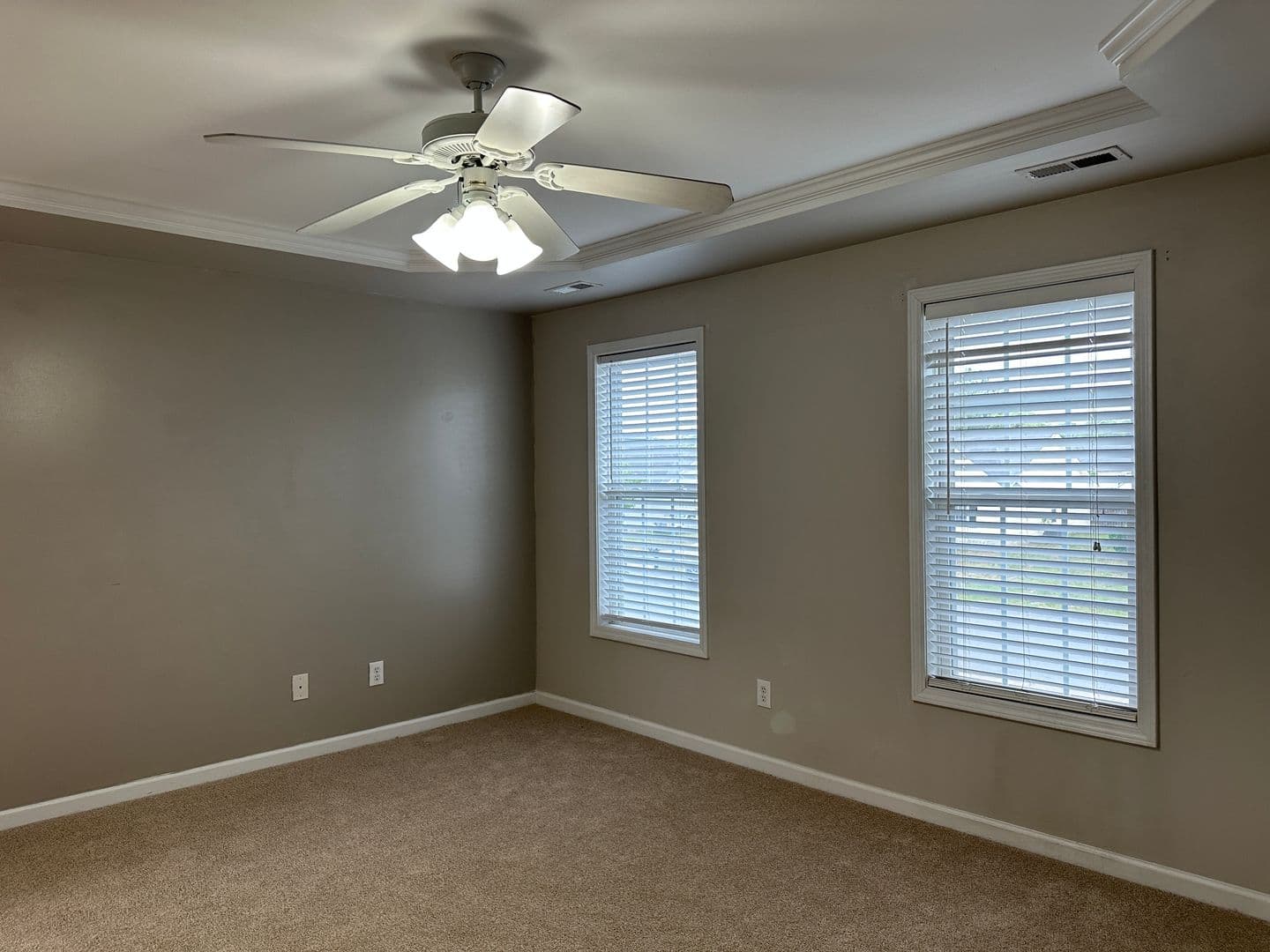Hope Mills House: 3679 Pioneer Dr