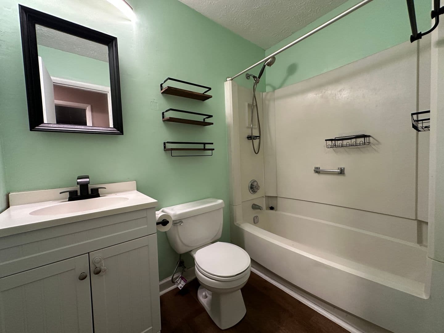 Fayetteville House: 6935 Brockwood St