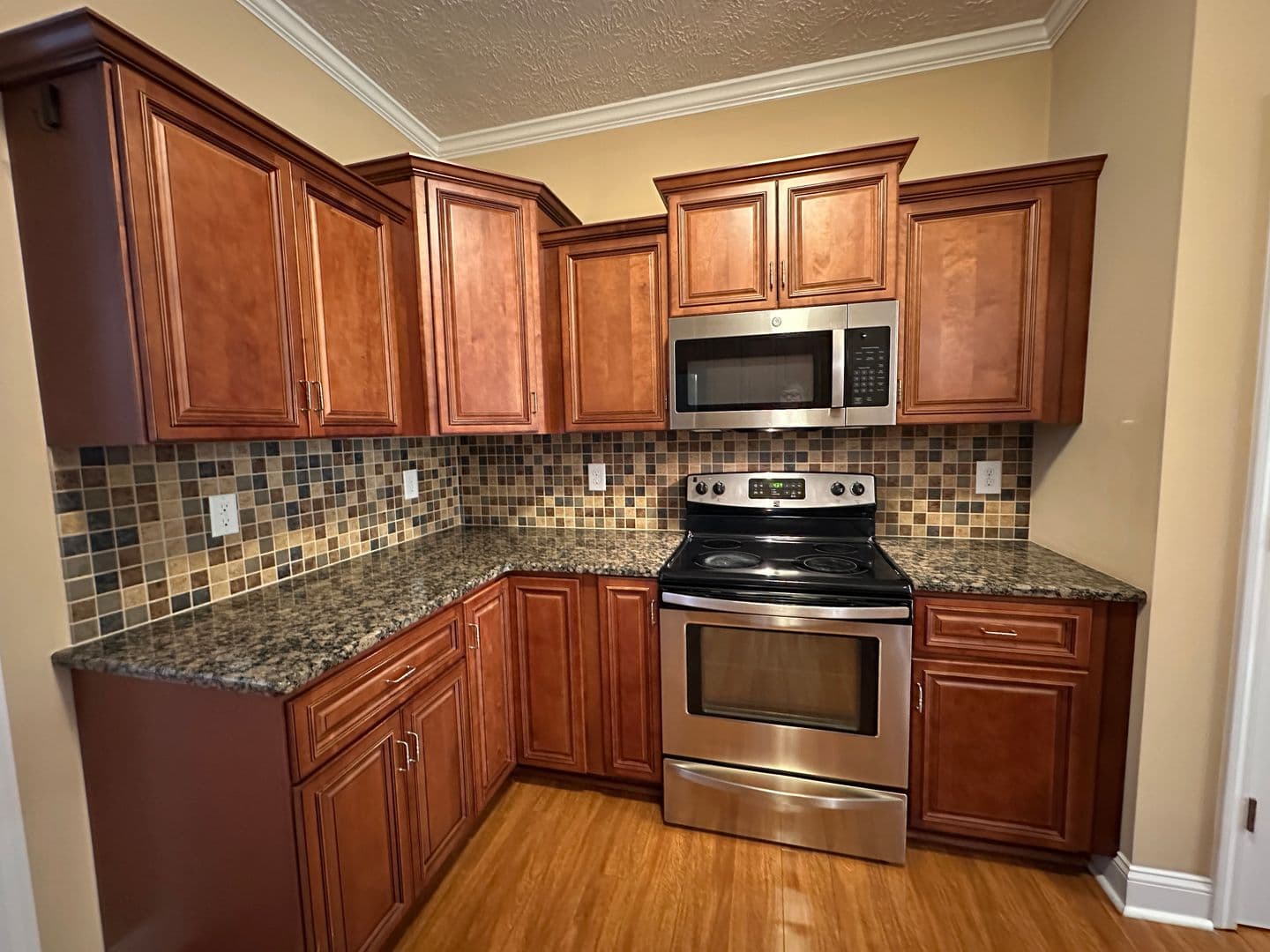 Fayetteville House: 4021 Stretton Ave