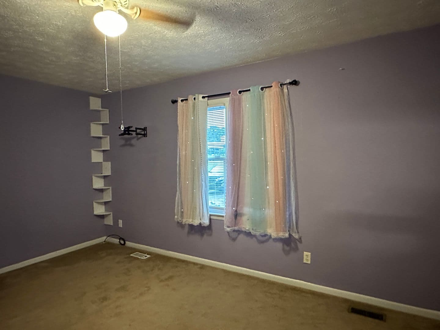 Fayetteville House: 6935 Brockwood St