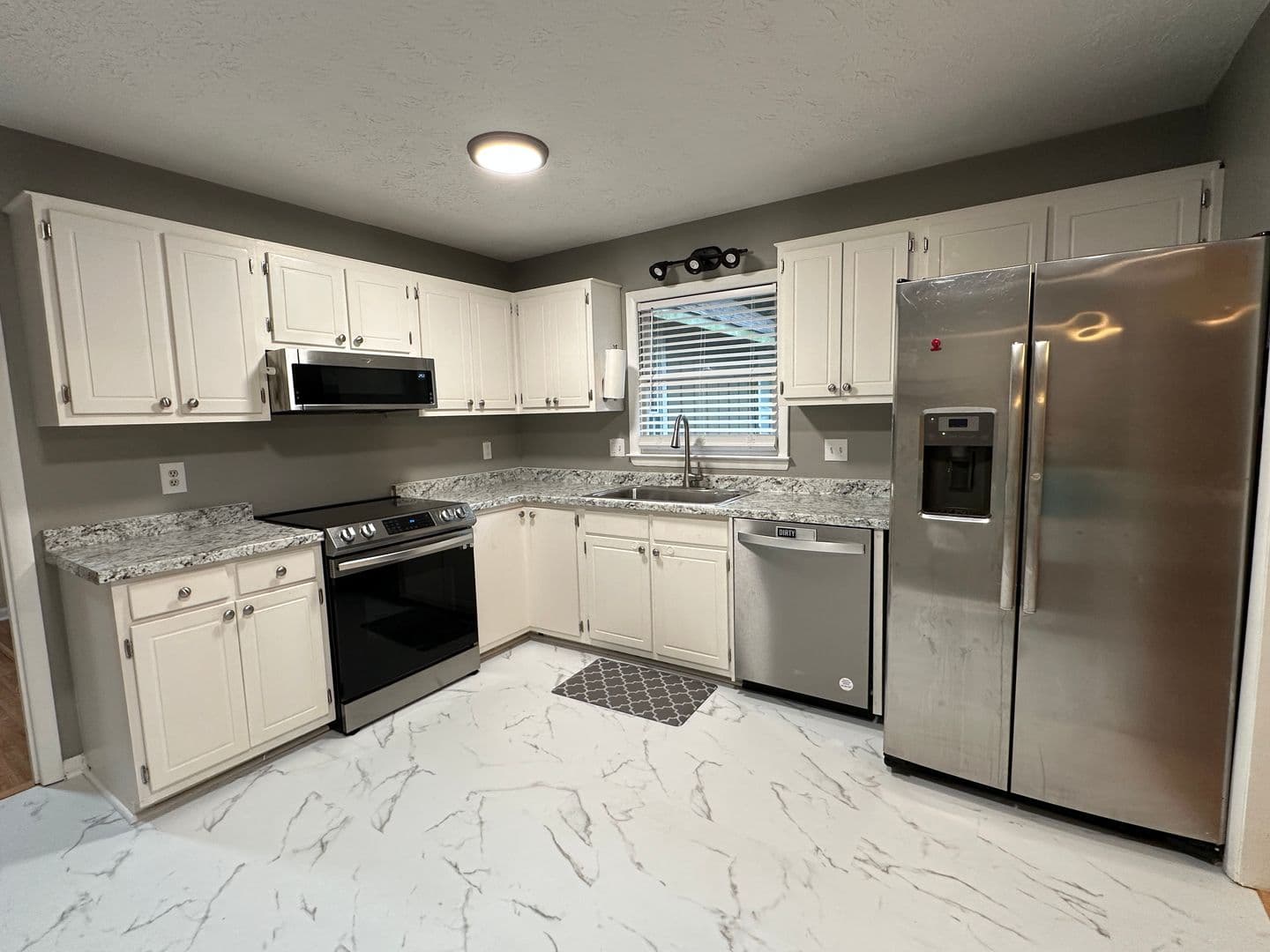 Fayetteville House: 6935 Brockwood St
