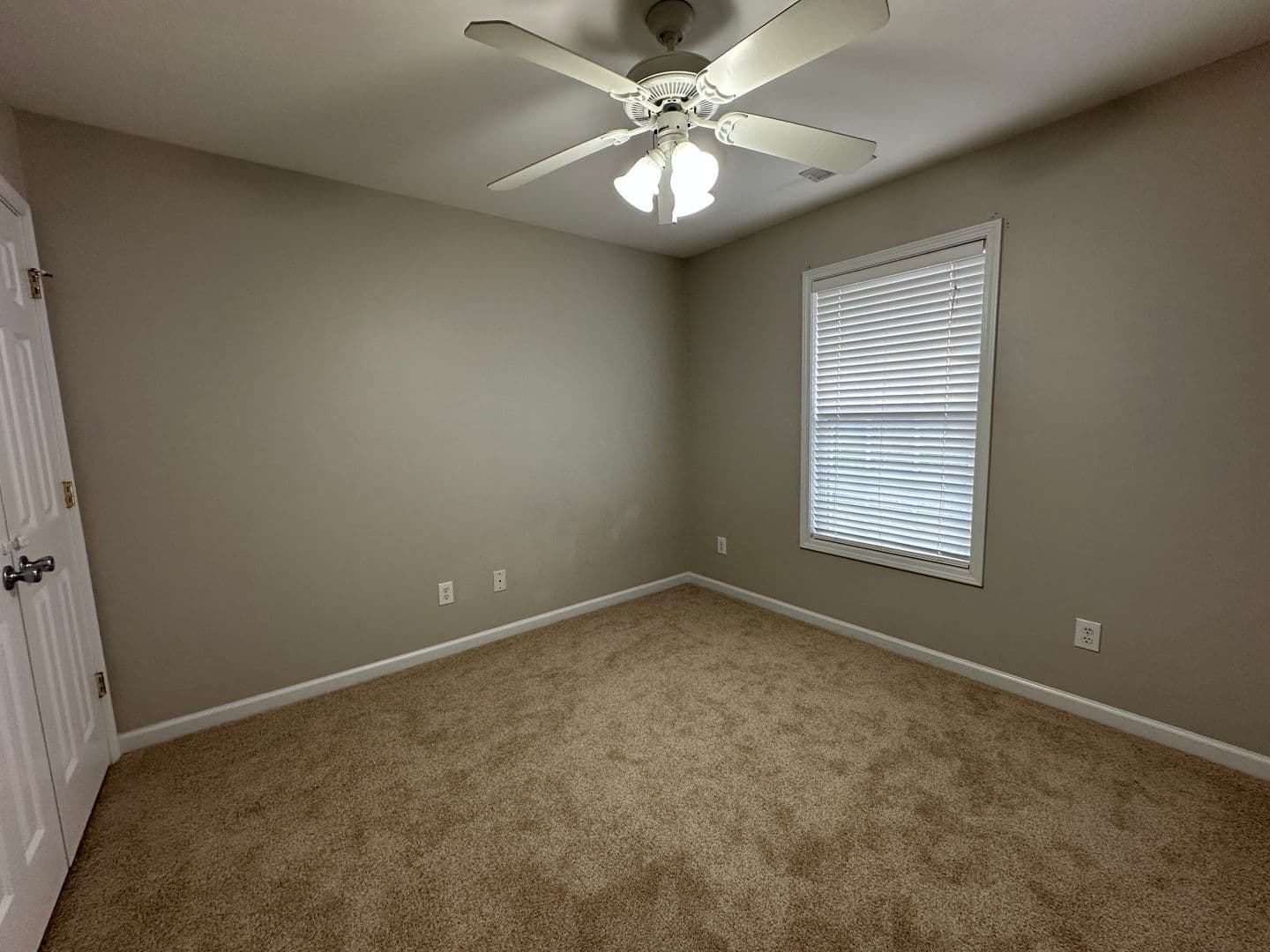 Hope Mills House: 3679 Pioneer Dr